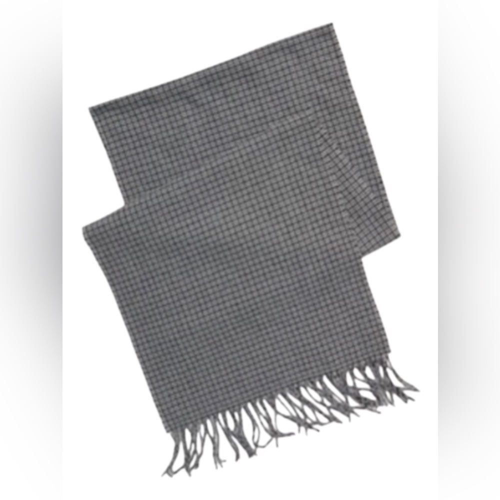 Old Navy Soft-Brushed Flannel Scarf